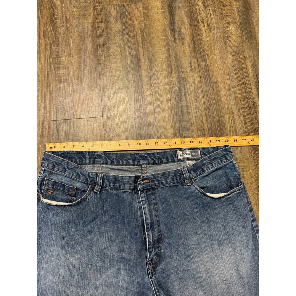 IZOD Mens Straight Leg Jeans 44x30 Blue Medium Wash 100% Cotton Denim 5-Pocket - Picture 4 of 15